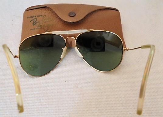 Rayban Aviator Sunglasses with case.