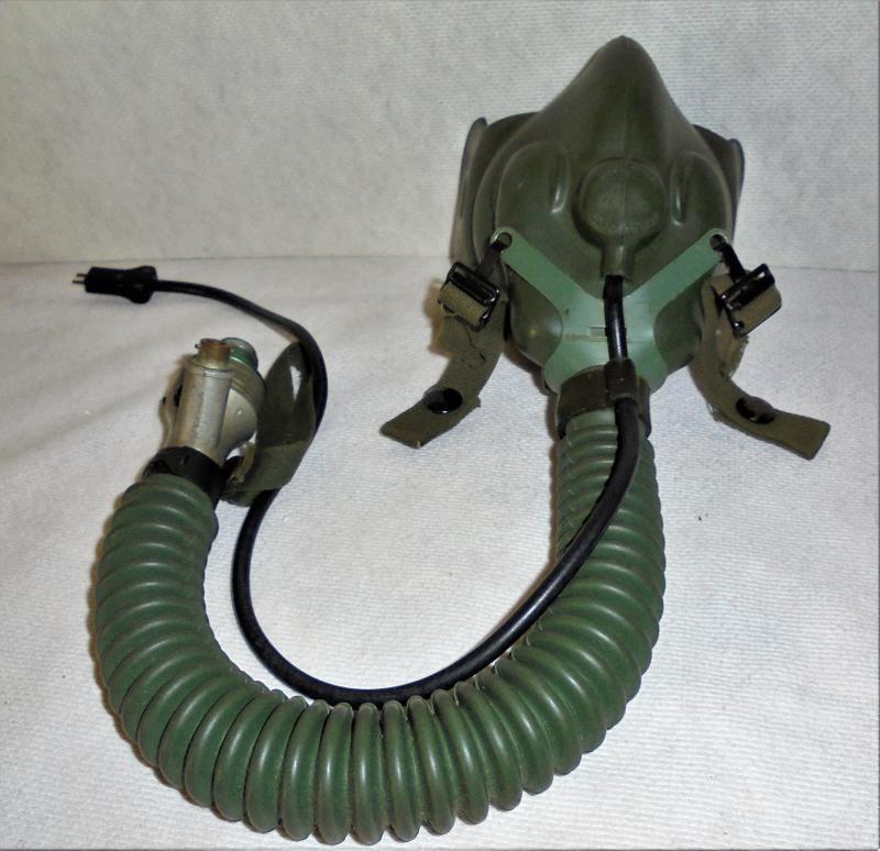 US Navy APH-5 Helmet & MSA22001 Oxygen Mask.